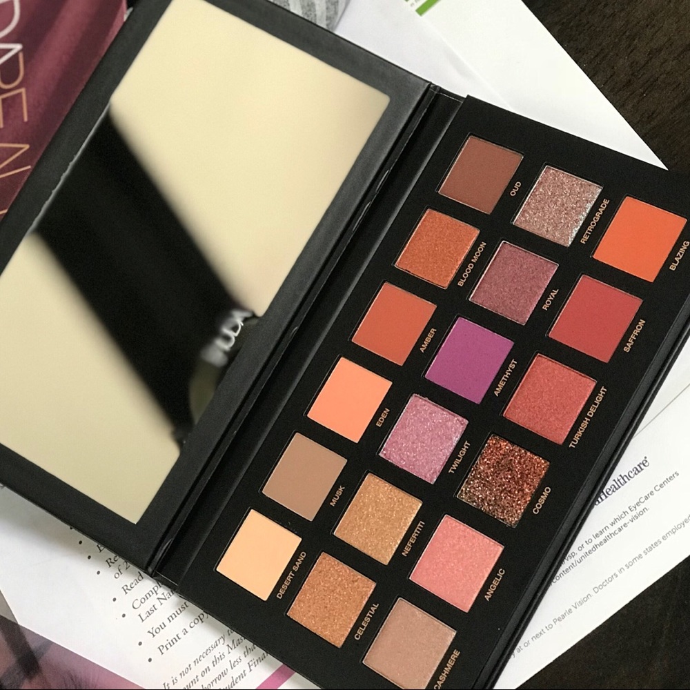 HUDA beauty Desert Dusk Palette (USED ONCE)